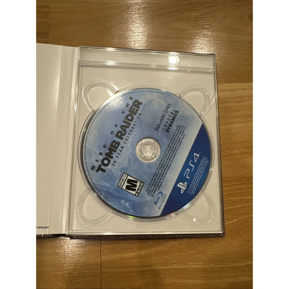 Rise of the Tomb Raider 20 Year‎ Celebration PS4 Art Book Edition Square Enix